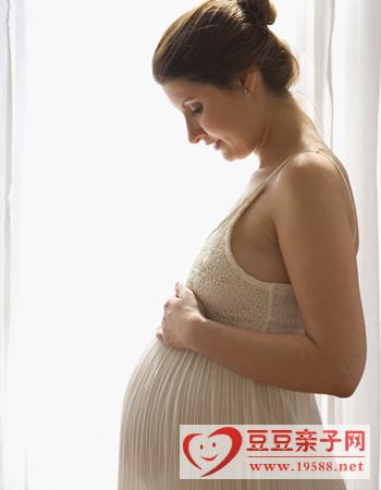 孕妇要生活规律、定期产检，心情愉快生聪明宝宝