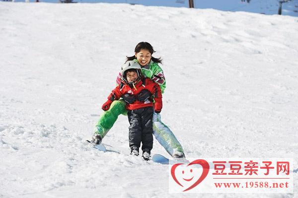 儿童滑雪有哪些注意事项，儿童不宜去温度过低的滑雪场