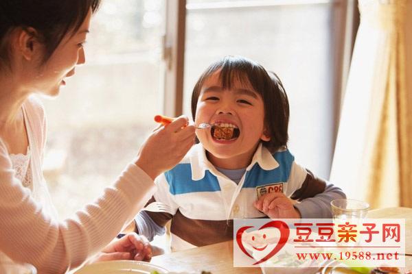 儿童益智健脑食谱：幼儿饮食搭配促进智力发育