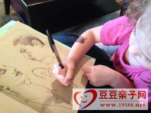 亲子活动：一起和宝宝来创作涂鸦
