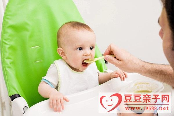 宝宝三伏天吃什么？饮食调理喝汤粥有益身体