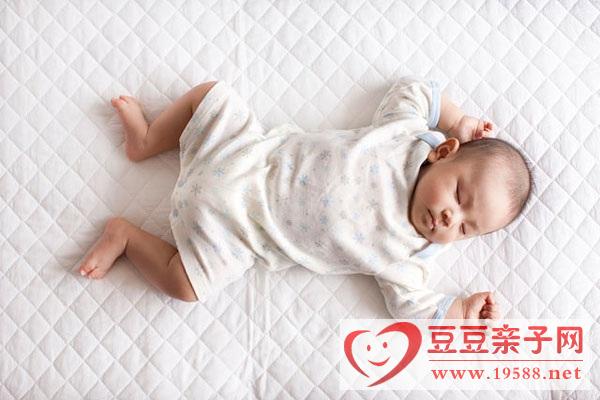 了解宝宝正常睡眠时间，让宝宝健康发育