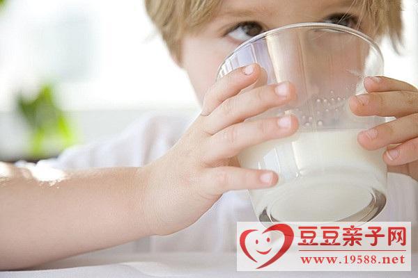 0-3岁宝宝补钙淡奶味或无味钙比较适合