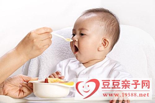 婴幼儿喂养误区：婴幼儿第一辅食辅选蛋黄是错的？